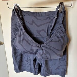 Grey swirled 2 piece SCULPTSEAM PLUS workout set